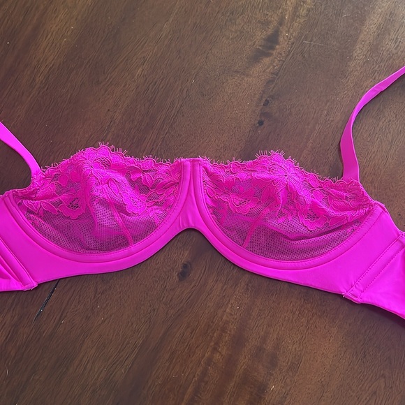 Skims bra - Picture 2 of 4